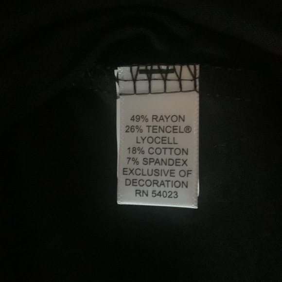 Banana Republic sleeveless blouse size XL - Picture 7 of 8